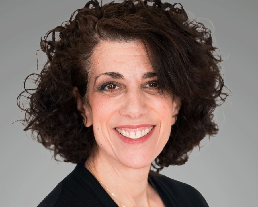 Quorum Clairemarie Motta